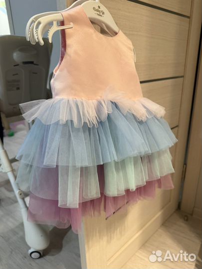 Платье на девочкц