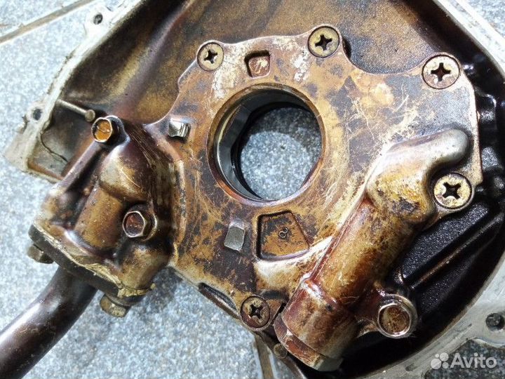 Насос масляный Nissan Avenir 1 (W10)