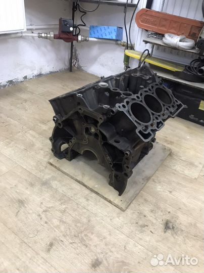 Блок цилиндров v6 2,7 Hdi Ситроен Пежо Ягуар XF