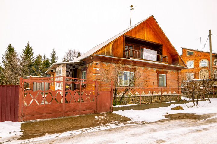 Дом 129,9 м² на участке 50 сот.