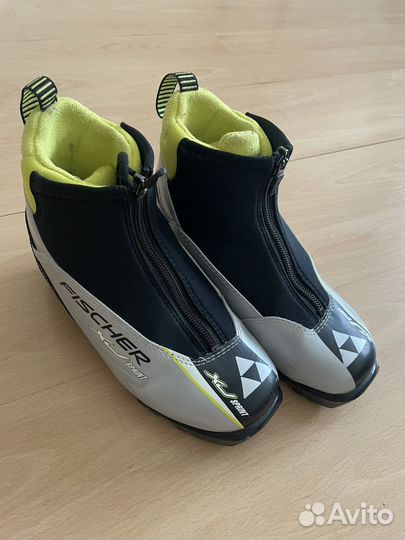 Лыжные ботинки fischer 35