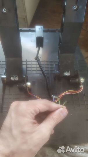 Игровой руль logitech momo racing 900 и 270