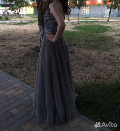 Вечернее платье