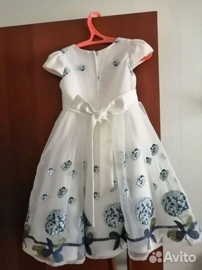 Платье на девочку р.122