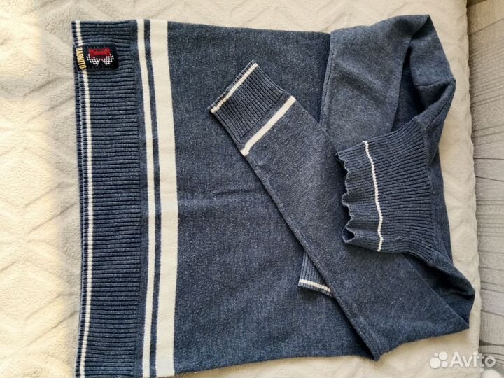 Вещи на мальчика 10-11лет(свитера мягкие,джинсы.)
