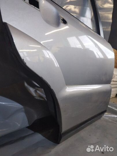 Дверь боковая задняя правая Kia Sportage D4EA 2006