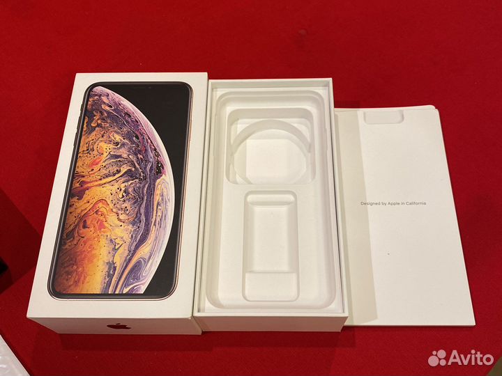 Коробка от iPhone Xs MAX