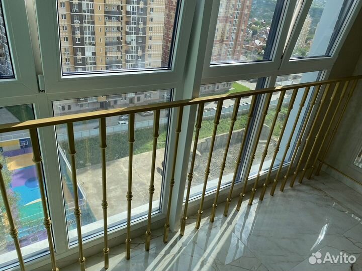 Металлическая лестница