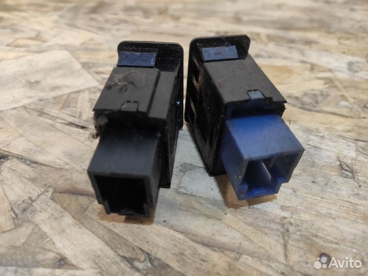 Кнопки обогрева сидений Nissan Almera Classic