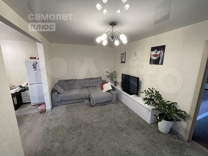 2-к. квартира, 47 м², 2/5 эт.