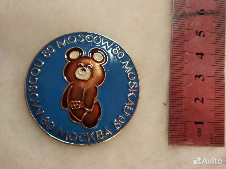 Олимпийский мишка-значок