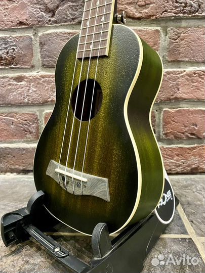 Укулеле Сопрано + Чехол