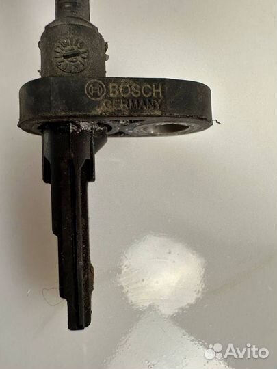 Датчик ABS задний Land Rover Range Rover Sport