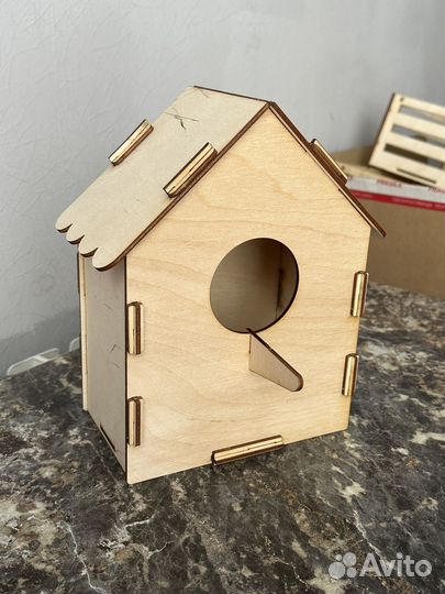 Кормушка для птиц