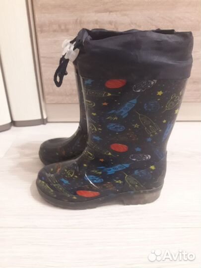 Детские резиновые сапоги мигающие