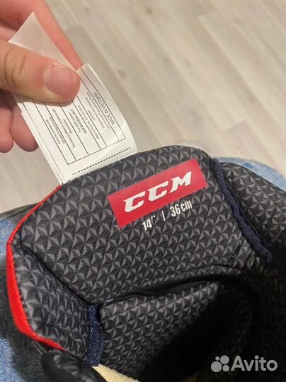 Хоккейные перчатки краги ccm