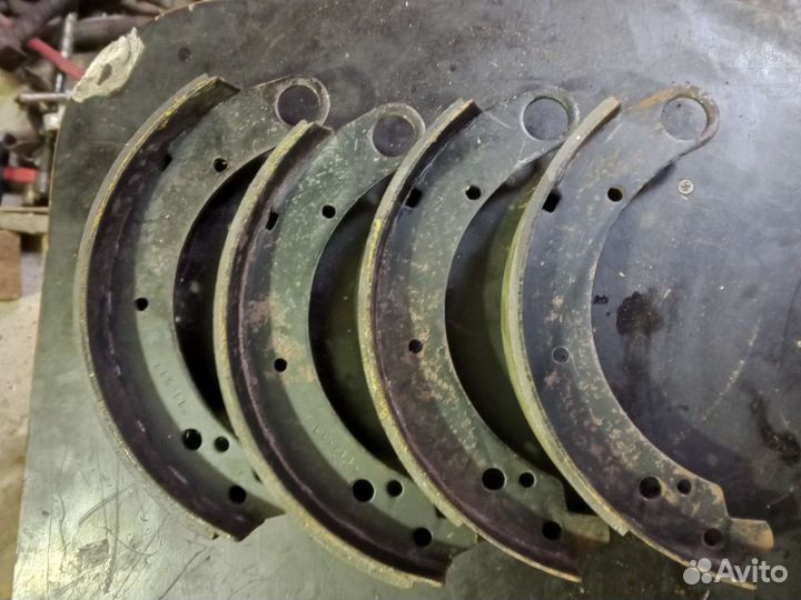 Задние тормозные колодки УАЗ