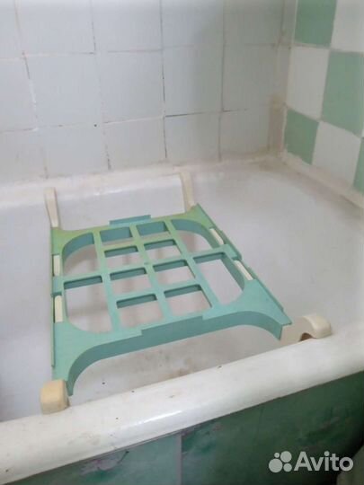 Полочка для ванной