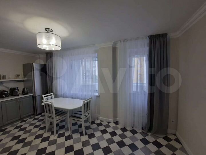 2-к. квартира, 91,1 м², 2/8 эт.