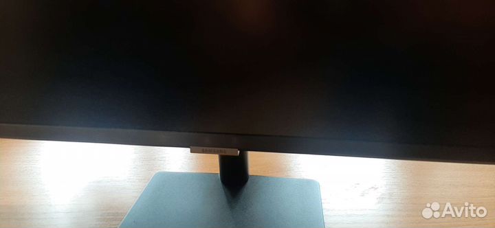 Монитор Samsung 32 дюйма