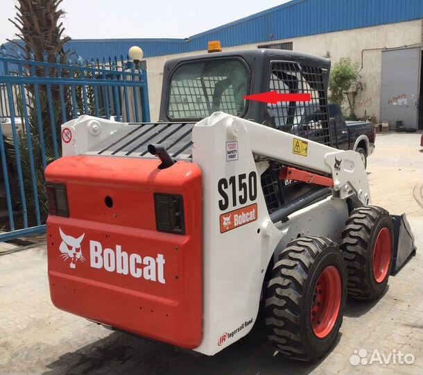 Bobcat 130/150/175/185/250 Стекло заднее