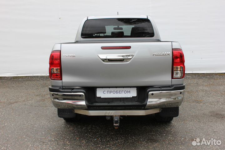 Toyota Hilux 2.8 AT, 2021, 115 595 км