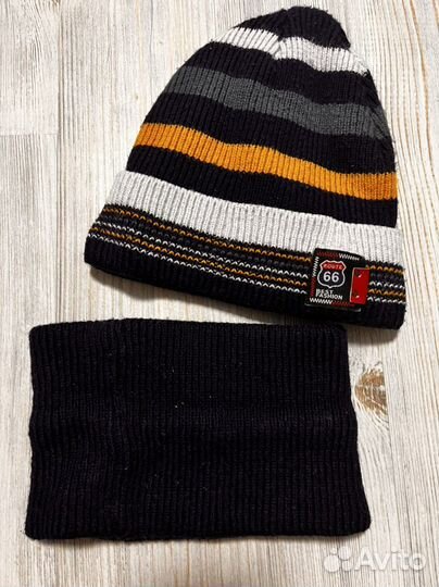 Комплект шапка и снуд