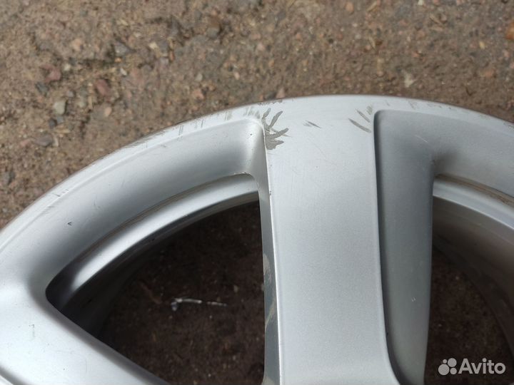 1 литой диск R17 Audi A6 С7