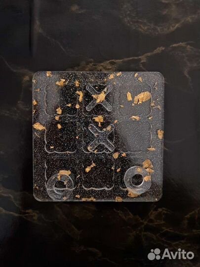 Изделия из эпоксидной смолы. Игра крестики нолики