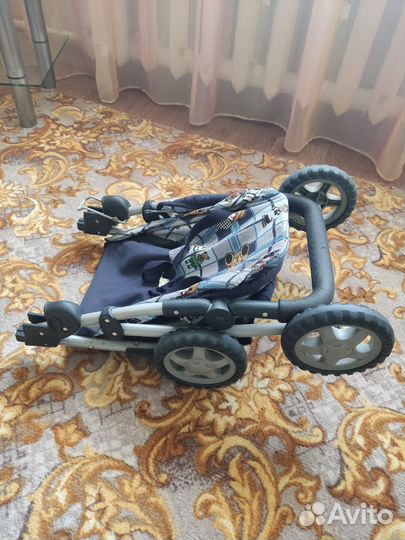 Коляска детская (игровая)