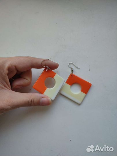 Браслеты, серьги, подвески, четки