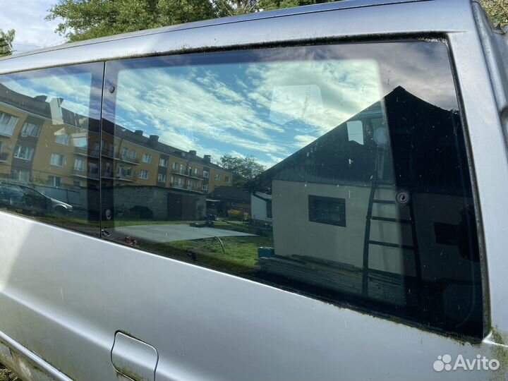 Боковые стекла на mercedes vito 638