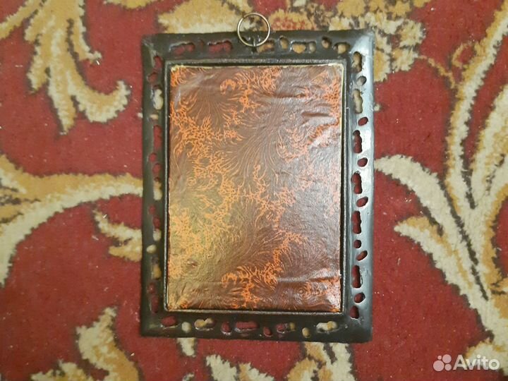 Картина шелкография в бронзовой рамке