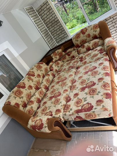 Угловой диван бу