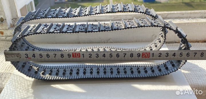 Гусеницы (игрушечного трактора)