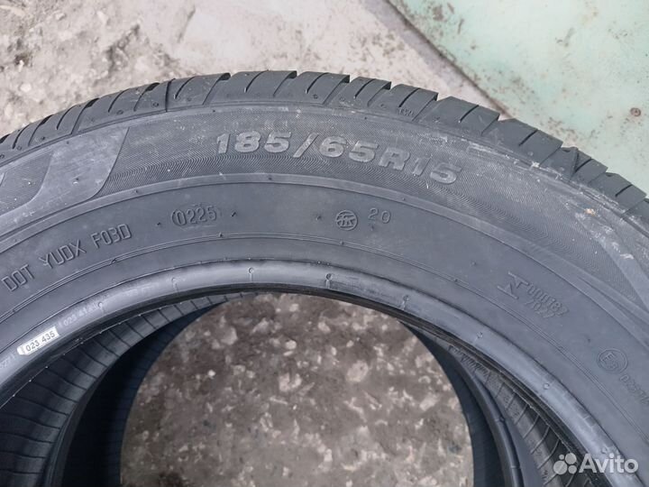 Viatti Strada Asimmetrico V-130 185/65 R15