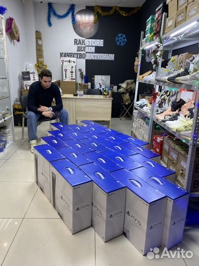 Sony PlayStation 5 с дисководом (год гарантии)