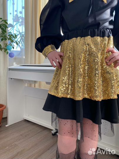 Сценический костюм на девочку новый