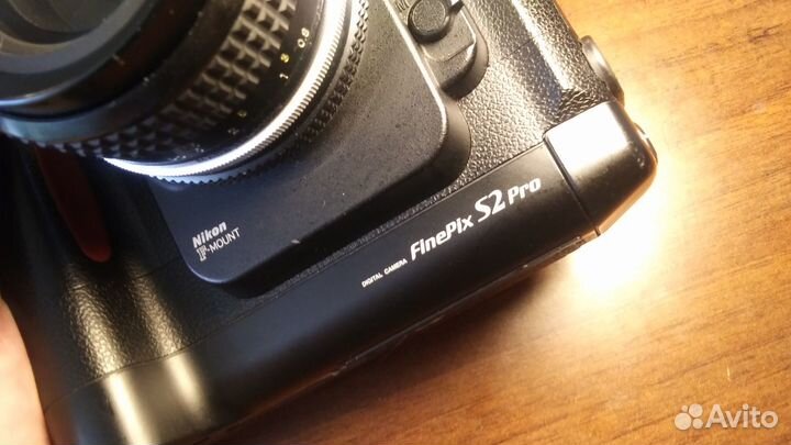 Камера Fuji Fine Pix S2 Pro + объектив Nikon 28mm