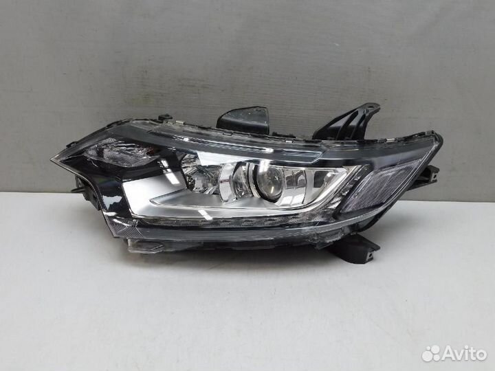 Фара левая Mitsubishi Outlander