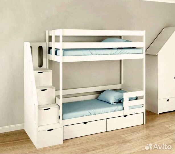 Двухярусная кровать
