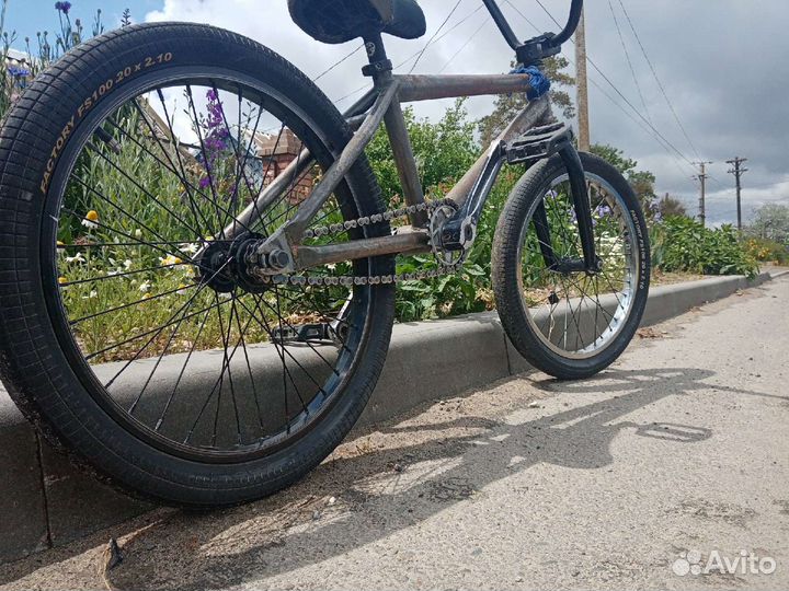 Трюковой велосипед bmx кастом