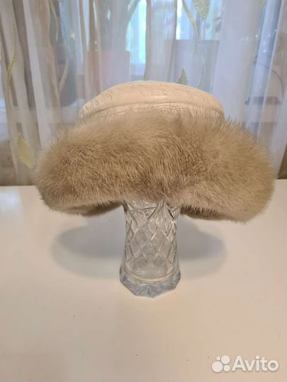 Новая женская шляпа из нат кожи с норкой