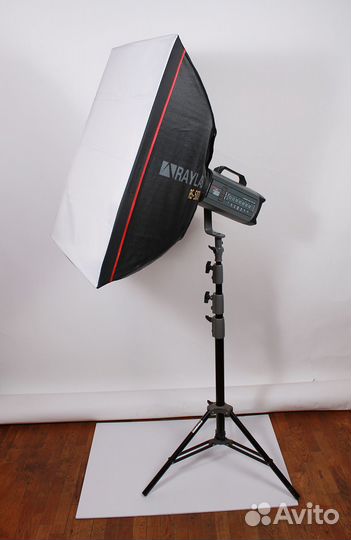 Студийный свет Rekam Evolution 600 с комплектом