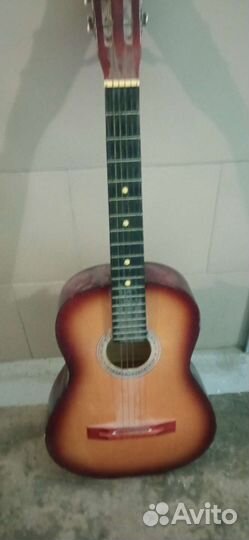 Гитарат6-и струнная б/у