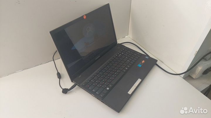 Ноутбук Samsung NP305V5A