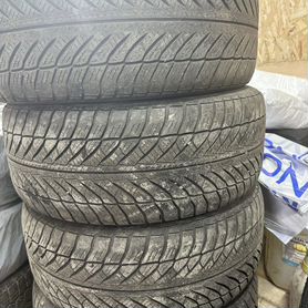 Goodyear UltraGrip 8 Performance 245/45 R18