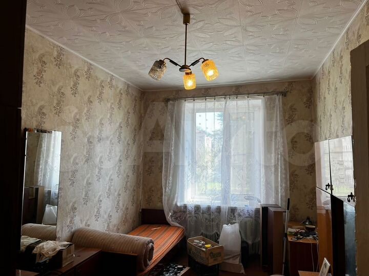 3-к. квартира, 84 м², 2/4 эт.