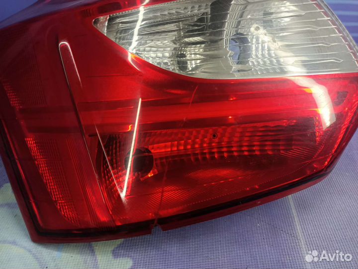 Фонарь задний левый Ford Focus 3 хэтчбек