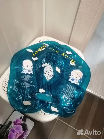 Горка и круг для купания